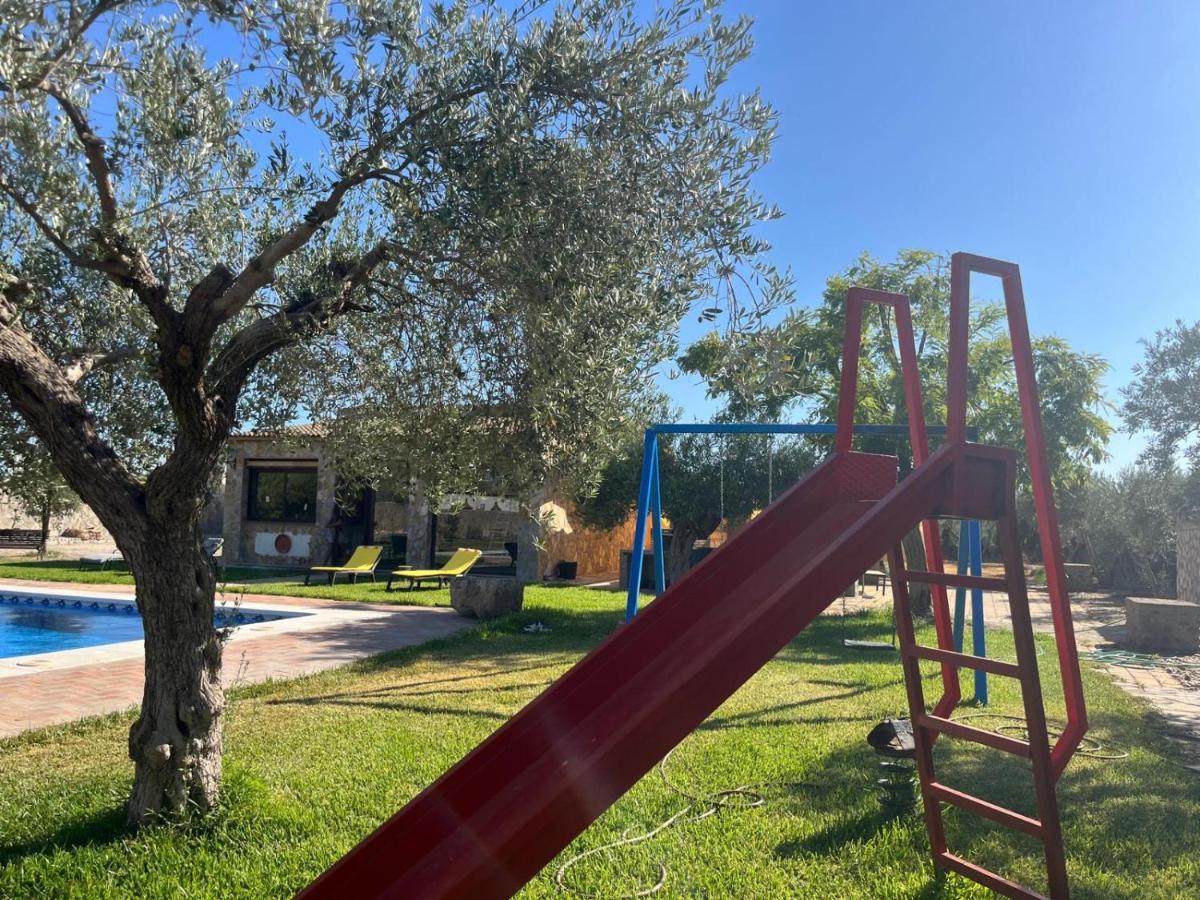 La Estacada Villa Lora del Rio Luaran gambar